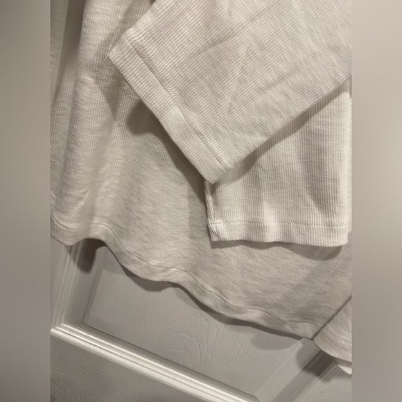 NWT Eddie Bauer Size XL White Cotton Scoop Neck Snap Long Sleeve Henley Top - Picture 5 of 14